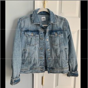 Zara • denim jacket